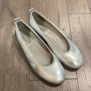 Jenny relax insole flats. Size 4